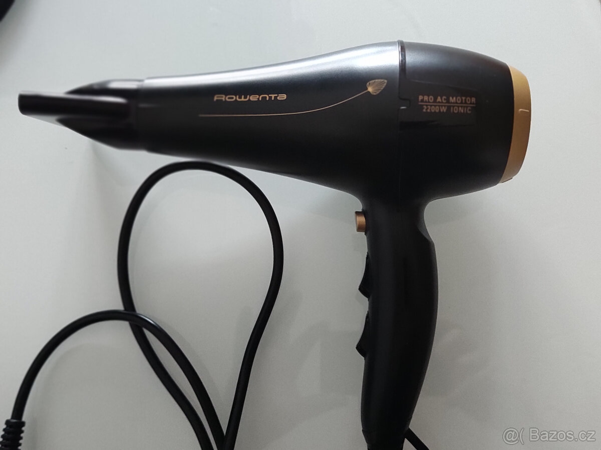 ROWENTA Fén na vlasy Rowenta Signature Pro AC CV7846F0