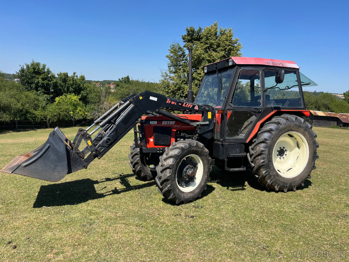 Zetor 7340 s čelním nakladačem s SPZ