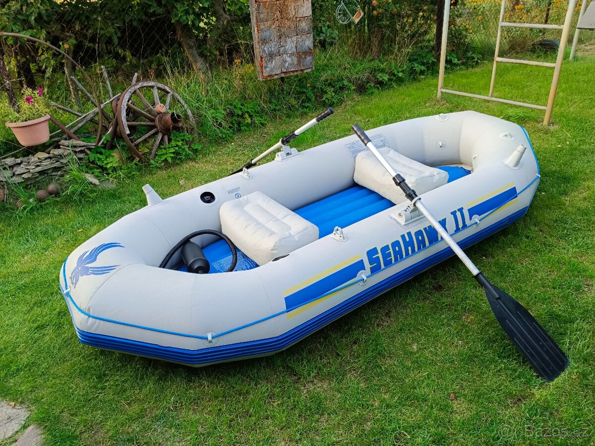 Nafukovací člun Intex Seahawk II