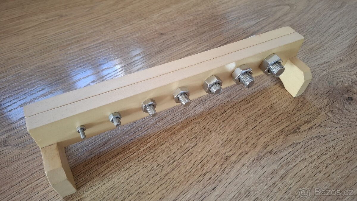 Montessori A280 stojan se šrouby varianta A