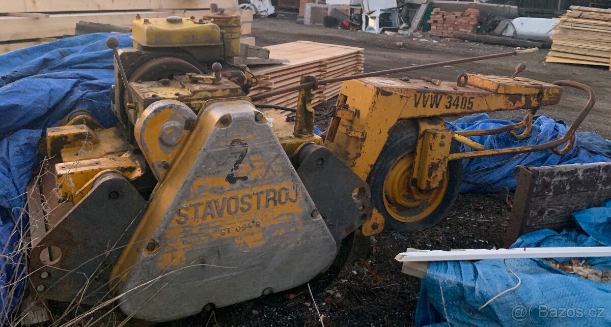 Ručně vedený vibrační válec Stavostroj 3405