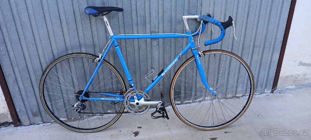 Silniční kolo styl Favorit, velikost rámu 53,5 cm