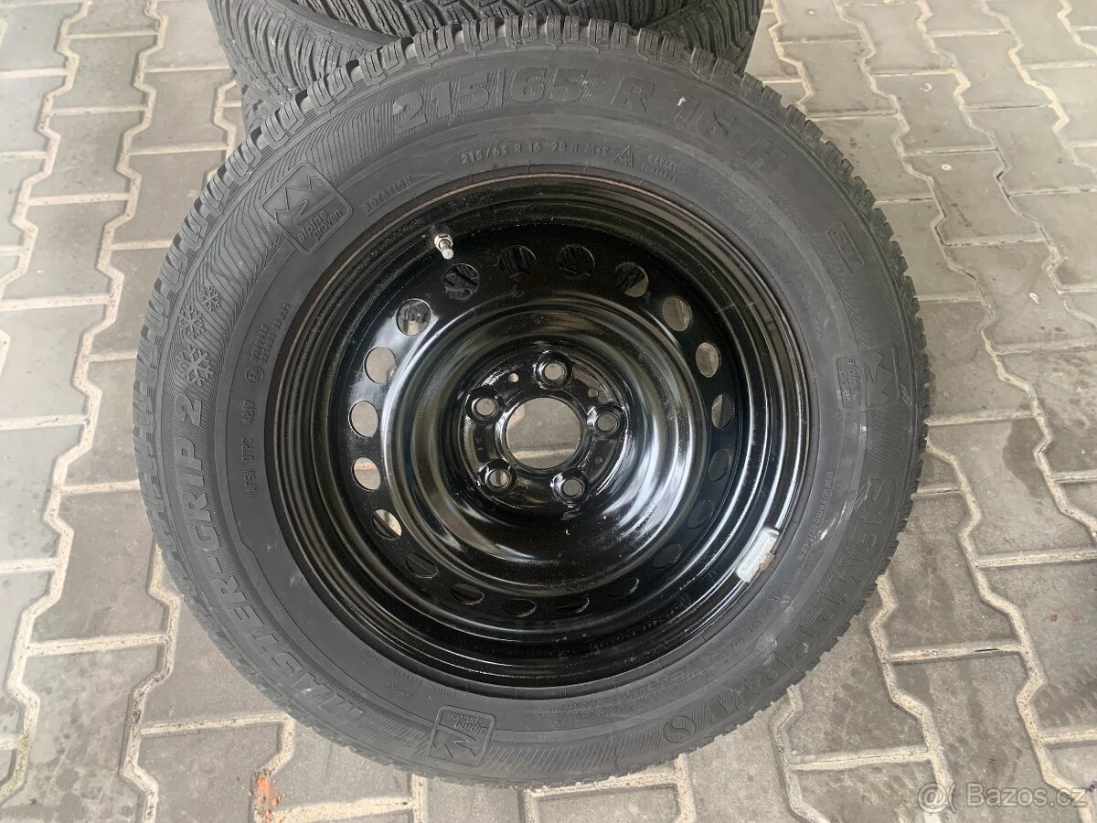 Nissan Qashqai 16" zimní