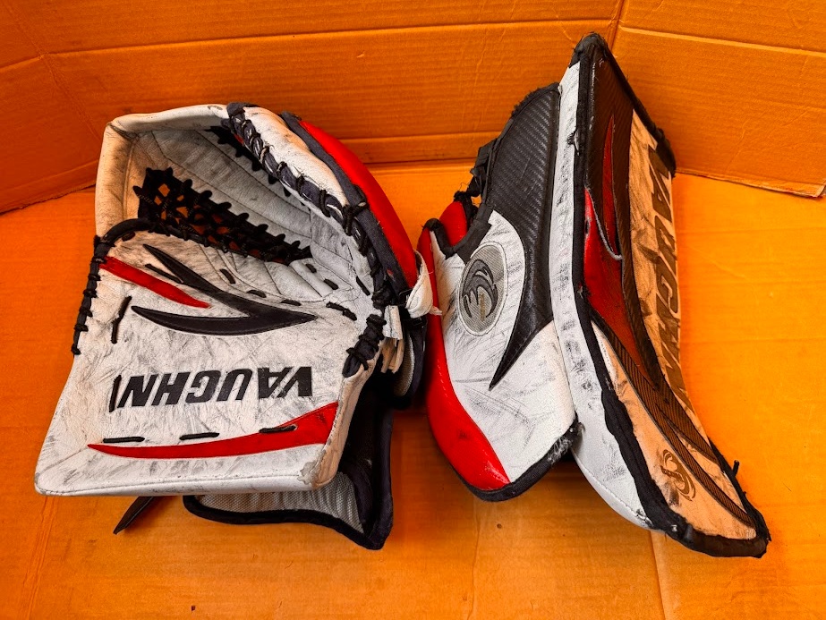 BRANKÁŘSKÁ LAPAČKA A VYRÁŽEČKA VAUGHN VELOCITY V5