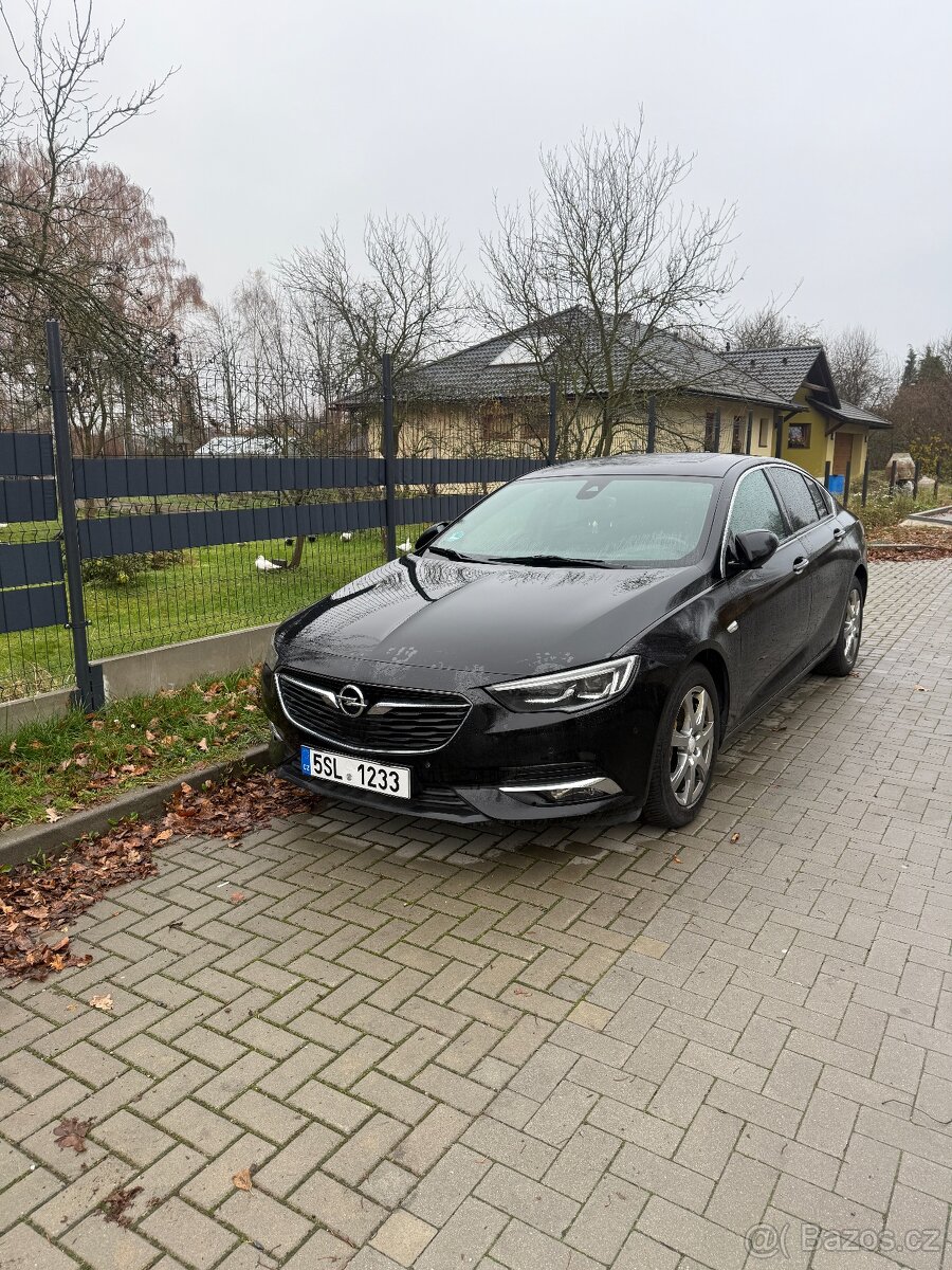 Opel Insignia 2.0 CDTI 154 kW 4x4 Automat, 2018–plná výbava