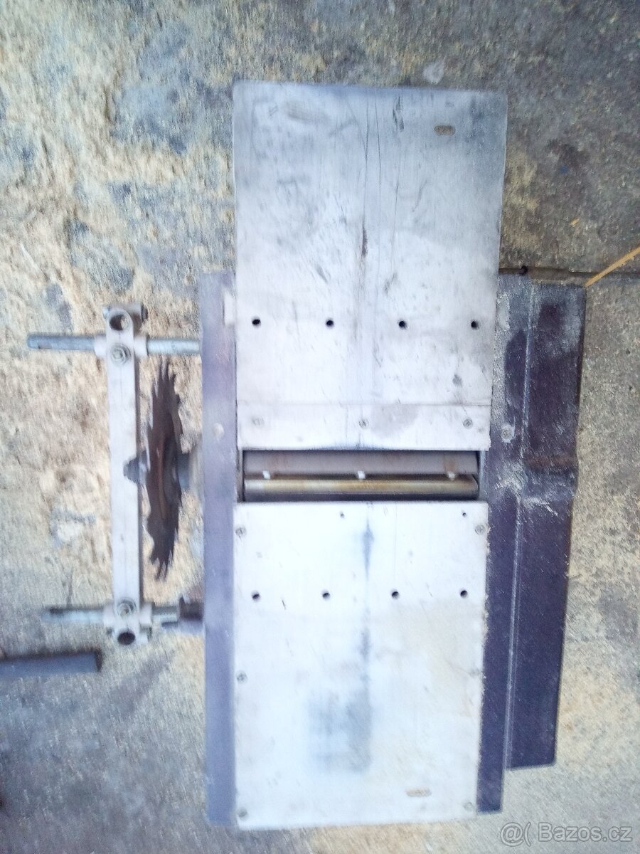 hoblovka srovnávačka na 220V