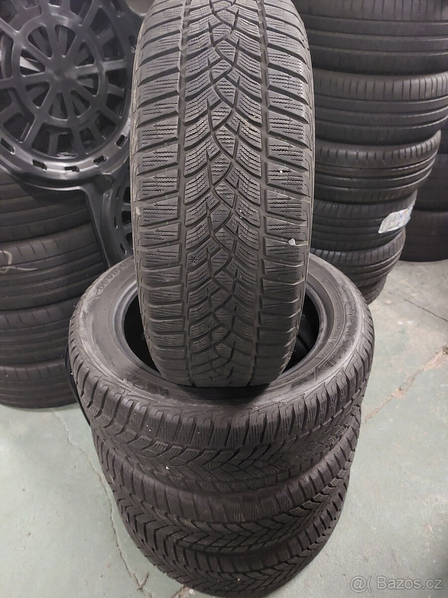 215/55 R17 98V Goodyear Performance+ zimní 4ks