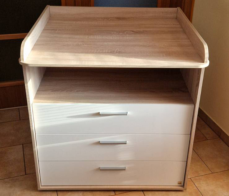 Přebalovací komoda