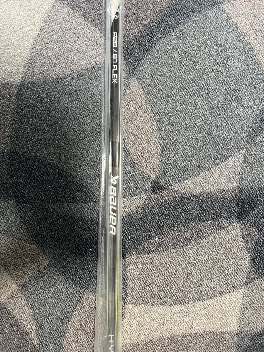 Hokejka BAUER Vapor Hyperlite 2, Sr, flex 87, P28, levá