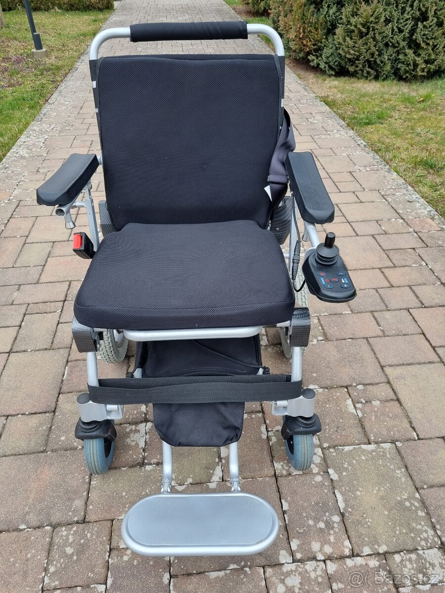 Elektrický invalidní vozík eThron 12'DW