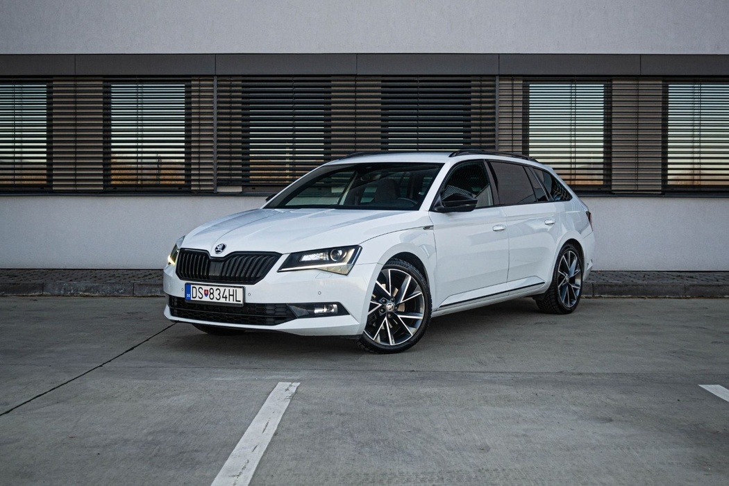 Škoda Superb Combi 2.0 TDi 4x4 Sportline DSG