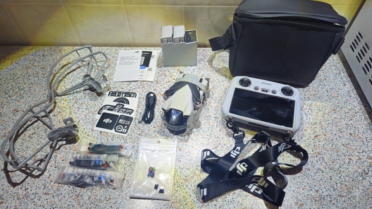Dron DJI mini 3 Fly more combo v záruce do 25.03.2027
