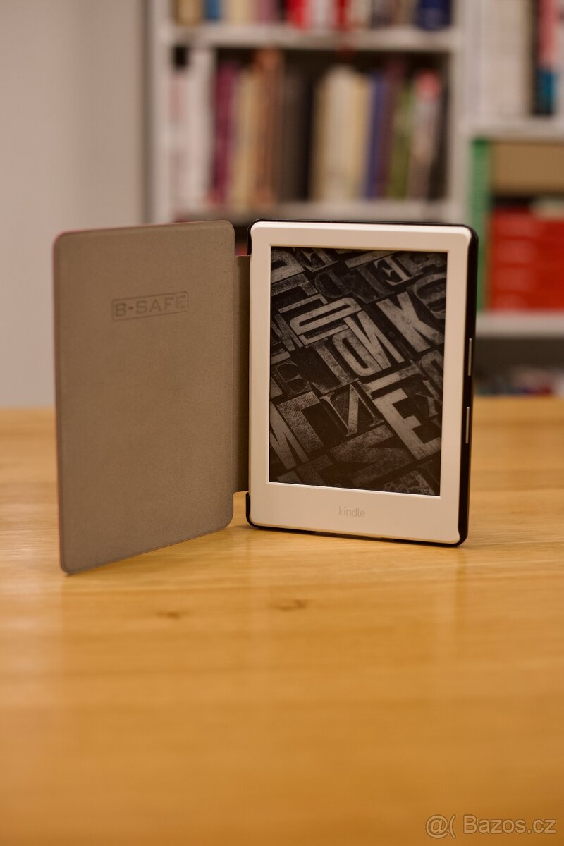 Amazon Kindle 8 Touch nepodsvícený