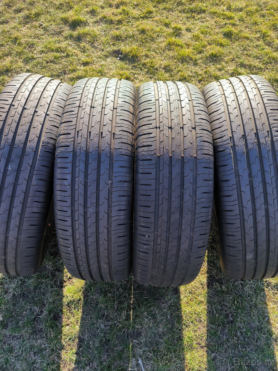 4 letní pneu 215/65/17 CONTINENTAL vz. 85%