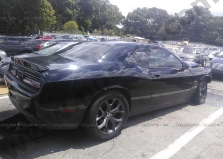 PRODÁM CELOU NEBO ČÁSTI KASTLE DODGE CHALLENGER