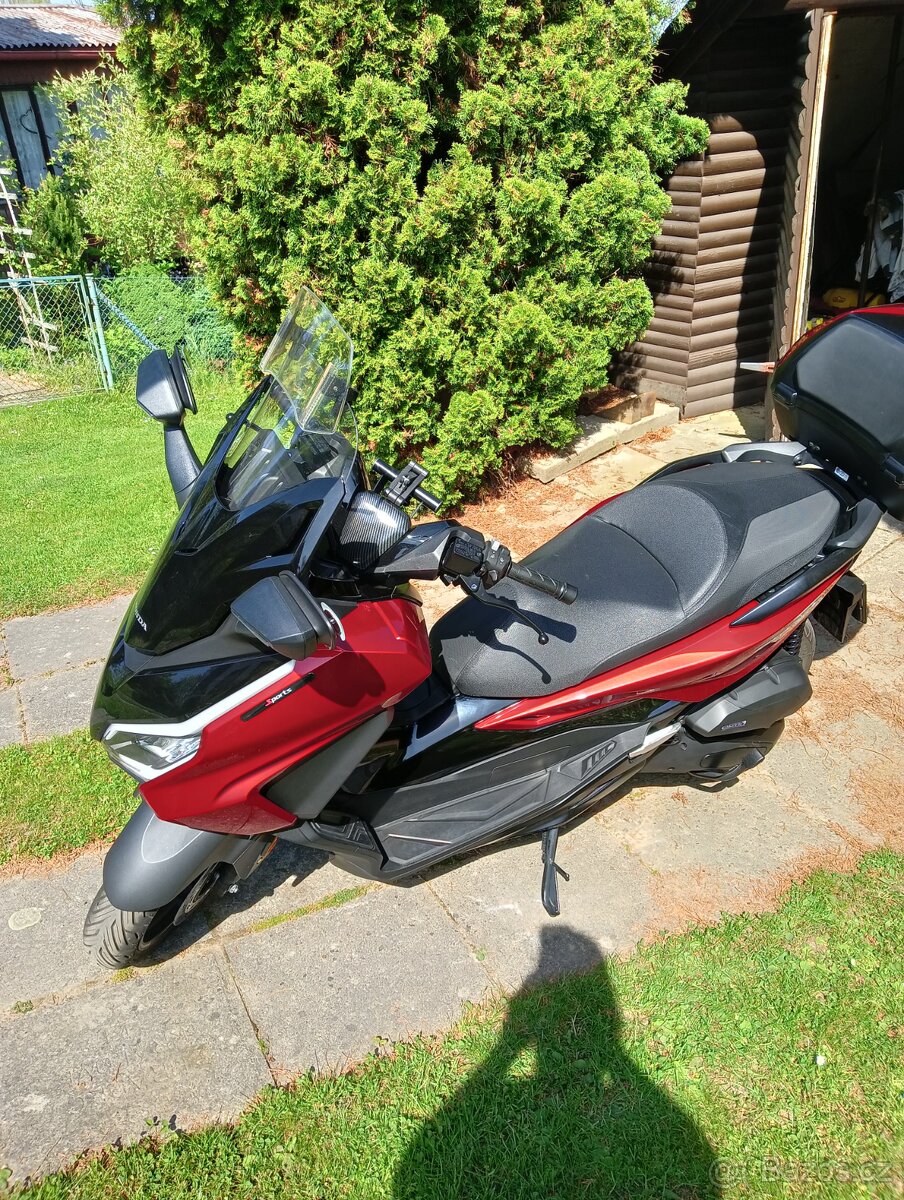 Honda Forza 125