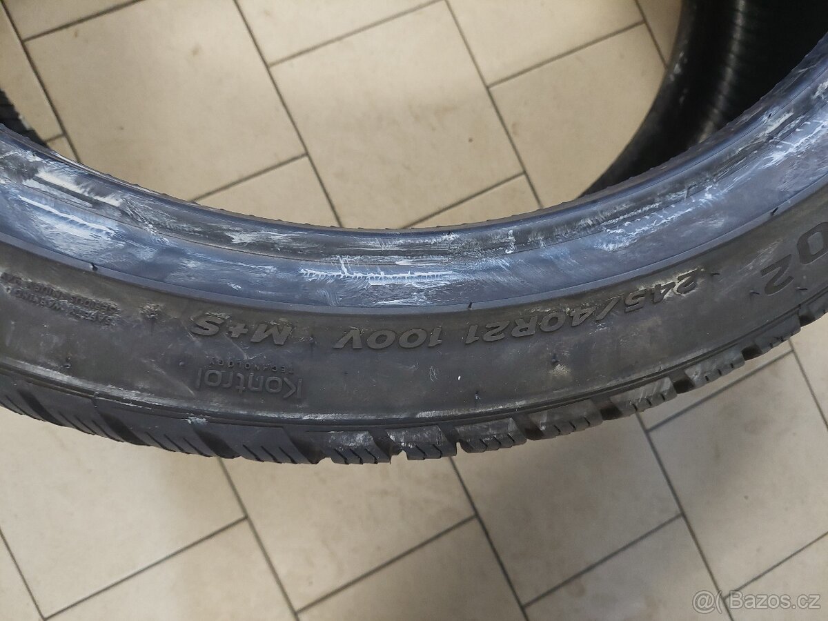 Prodám 1ks 245/40-21 100V Winter Icept Evo2-6mm