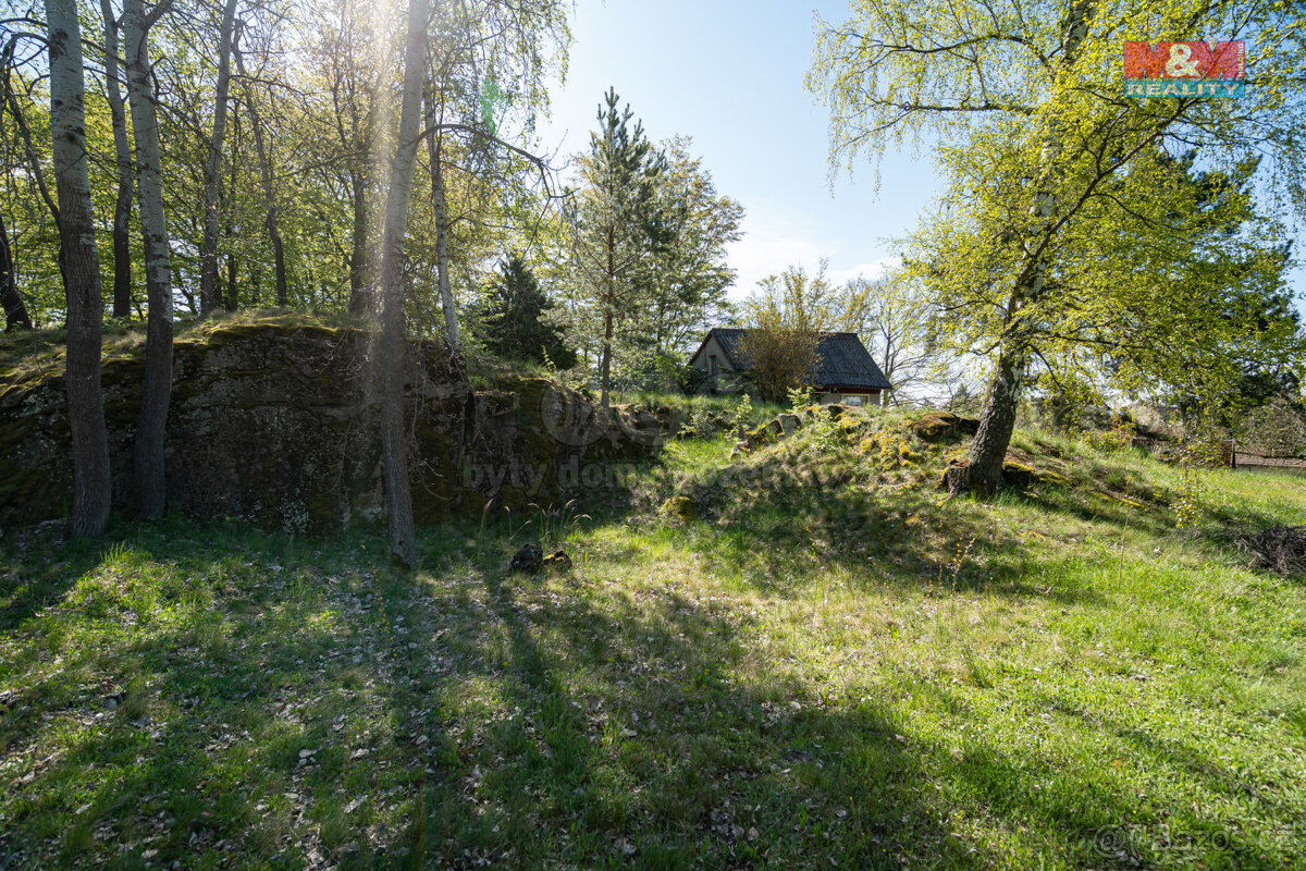 Prodej pozemku k bydlení, 1792 m², Kamenice - Ládví