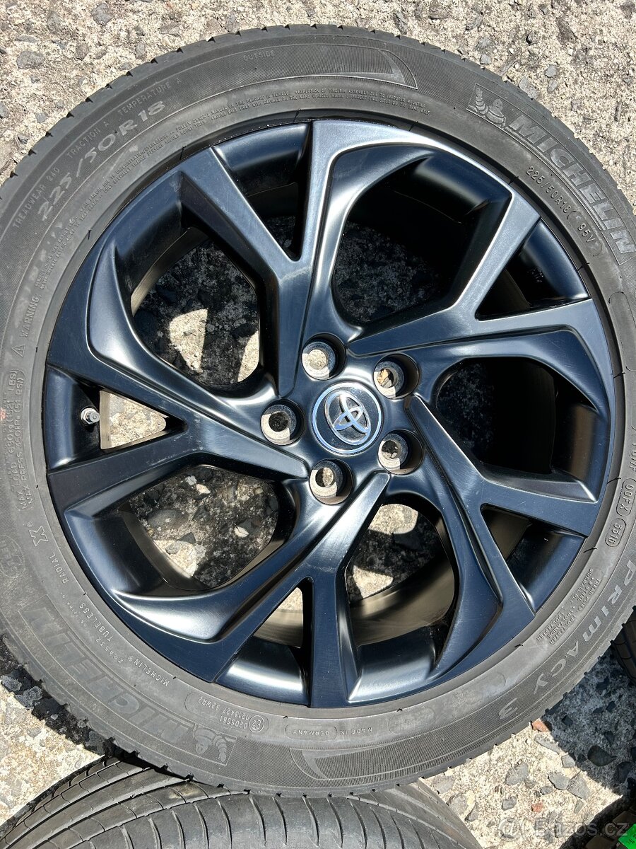 TOYOTA CH-R , 225/50/18 letní sada