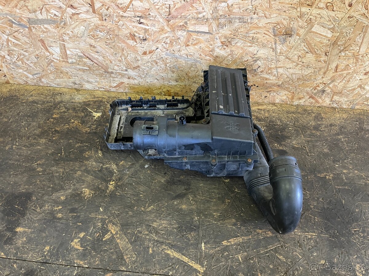 KOMPLENTÍ FILTR BOX 2.0 TDI 103 KW