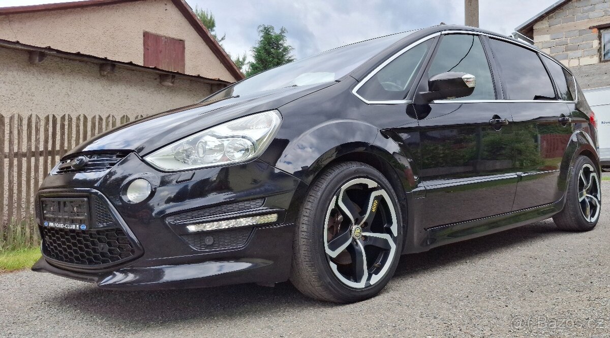 Ford S-max, 2.2 TDCI, TITANIUM S,147 KW,7 míst,webasto,tažné