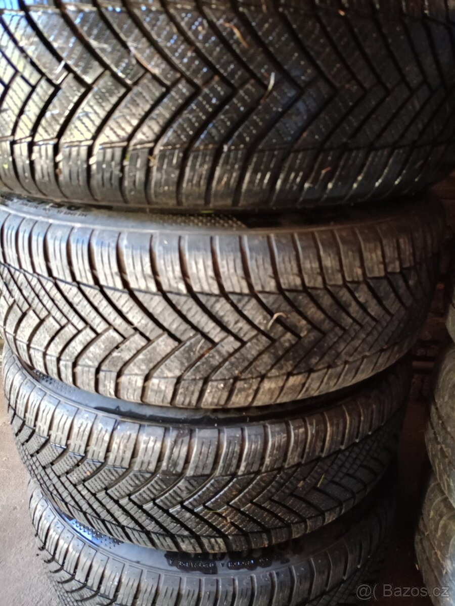 Pneu 185/60R15