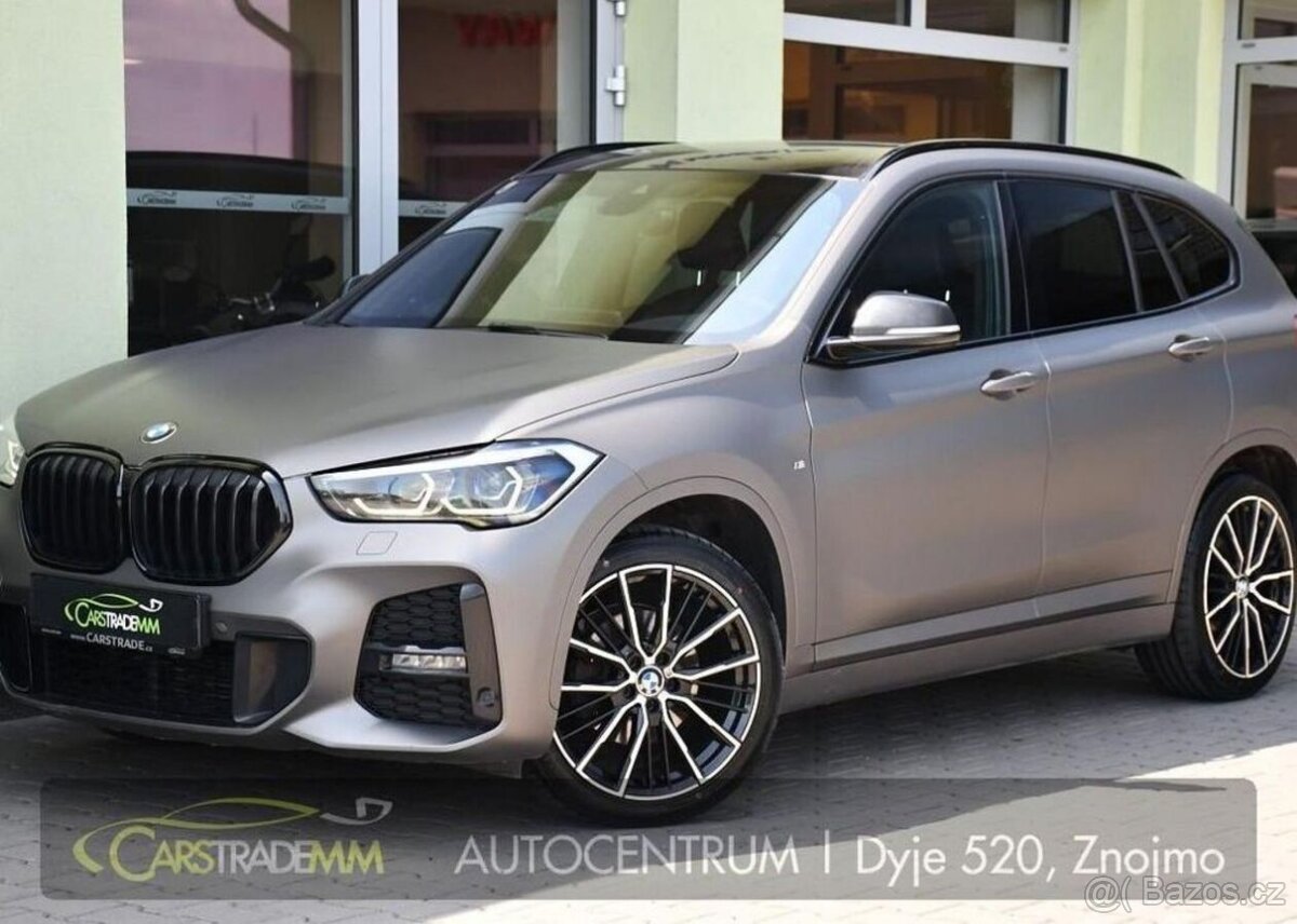 BMW X1 sDrive18d M-SPORT HUD