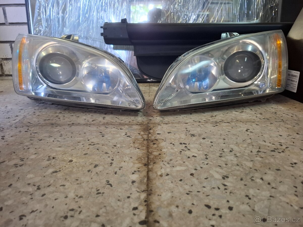 Přední světla Ford Focus MK2