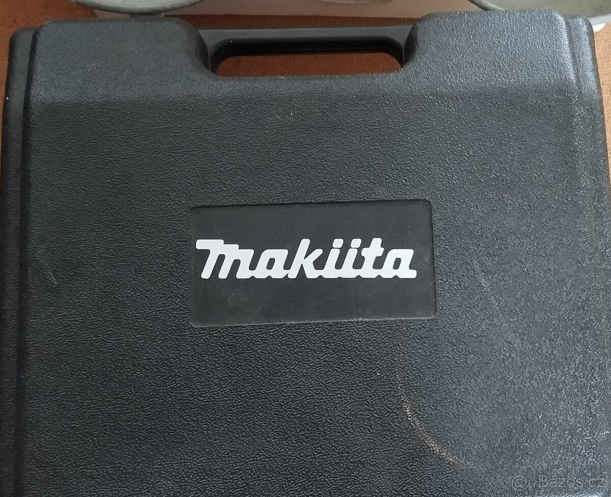 No NAME Aku Vrtačka 100% funkční + další Akumulátor