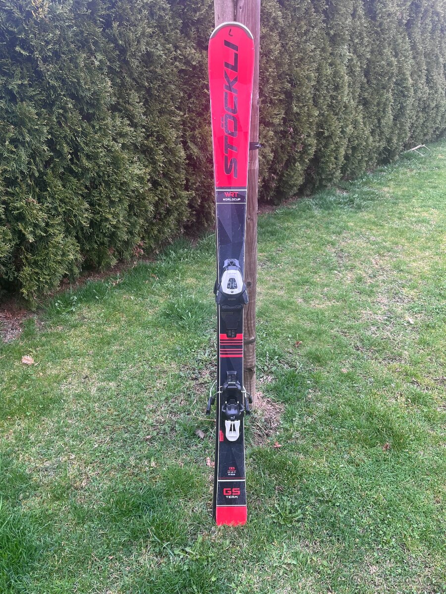 Juniorské lyže Stock 133 cm