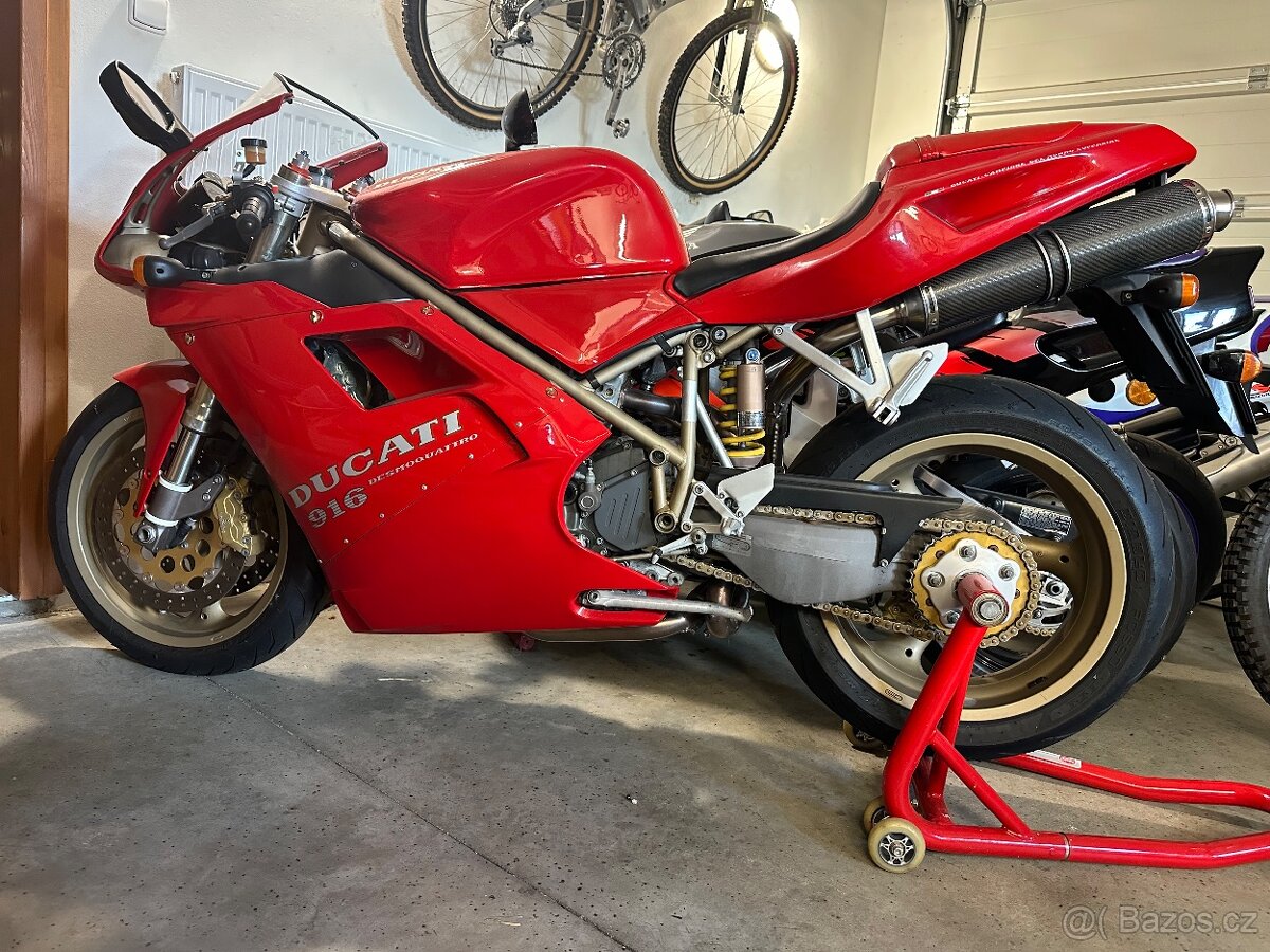 Ducati 916