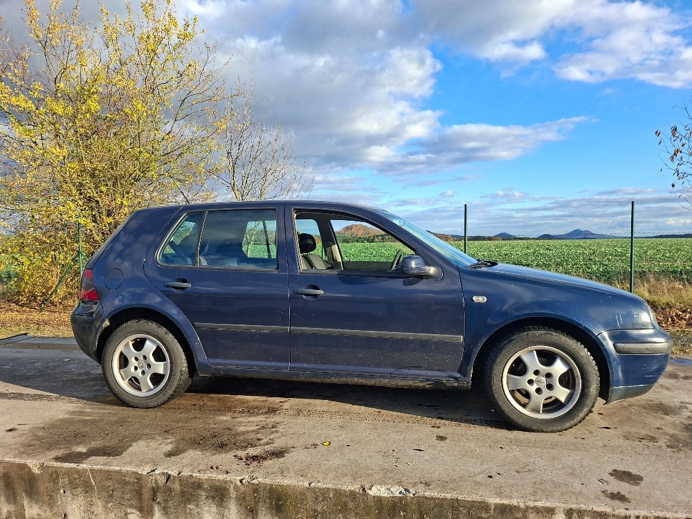 VOLKSWAGEN GOLF, R.2001, 1.4, 83KW NA ND