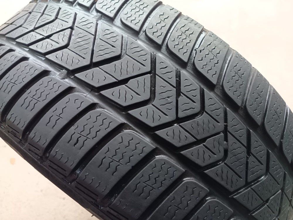 225/50 R17 PIRELLI (4320)
