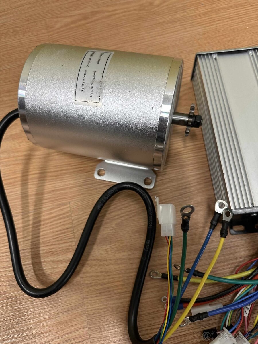 elektrický motor