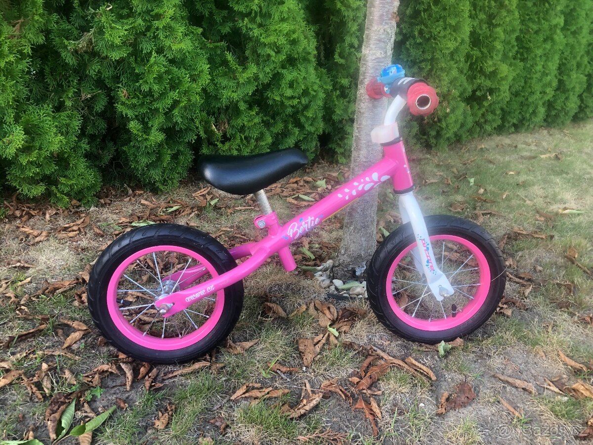 Dětské odrážedlo