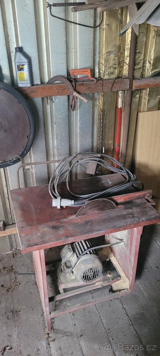 Stolní kotoučová pila