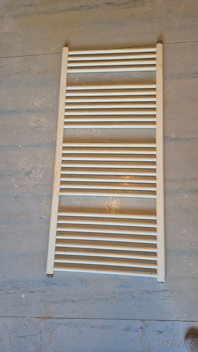 Žebříkový radiator 130/60