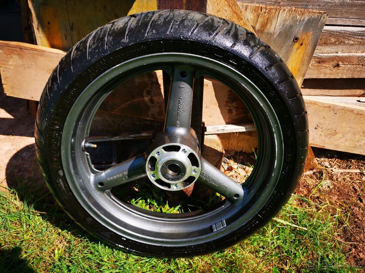 Originální 17" kola Suzuki