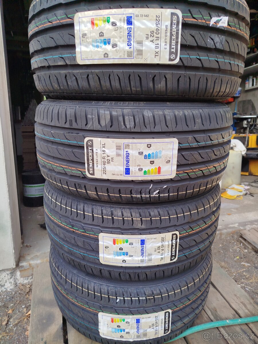 Letní 225/40 R18 92Y Semperit Speed-life 3
