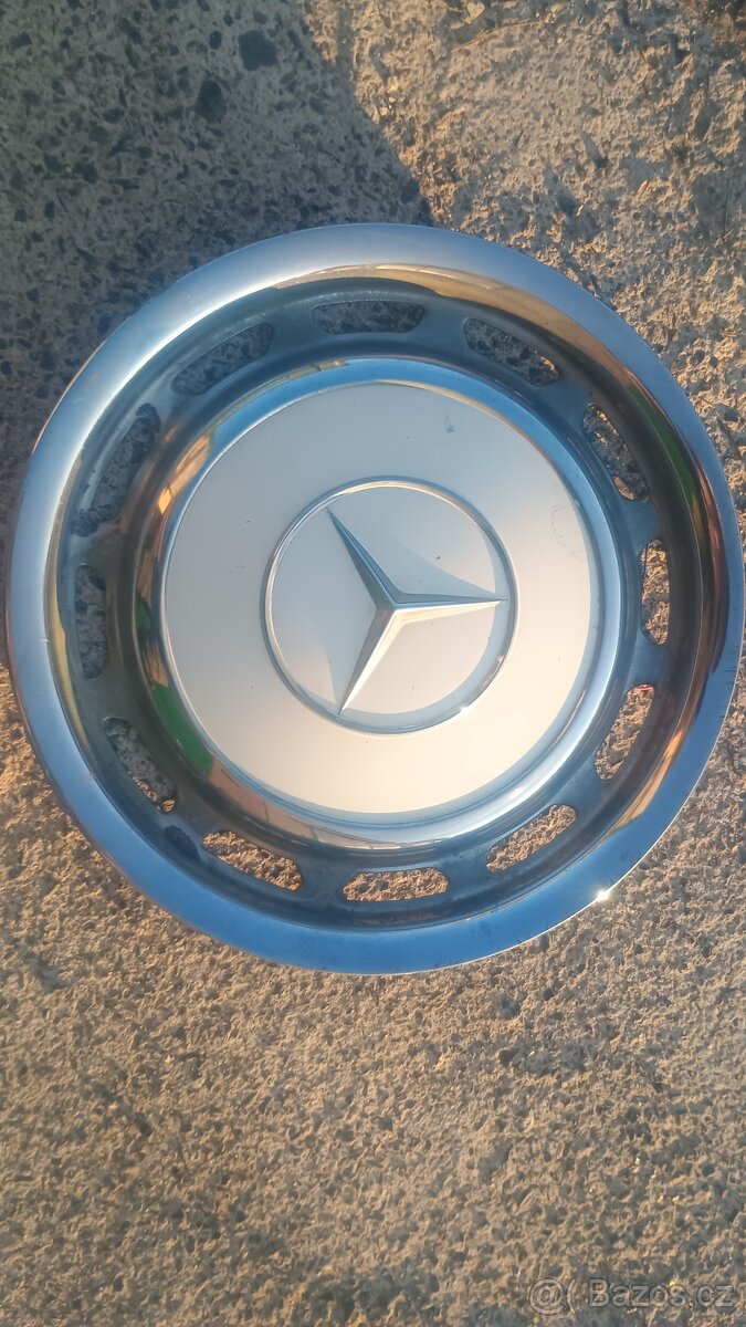 Poklice Mercedes W123