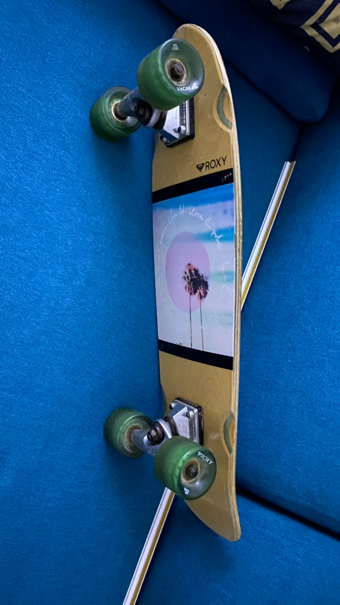 Prodám skateboard ROXY – ložiska ABEC 7