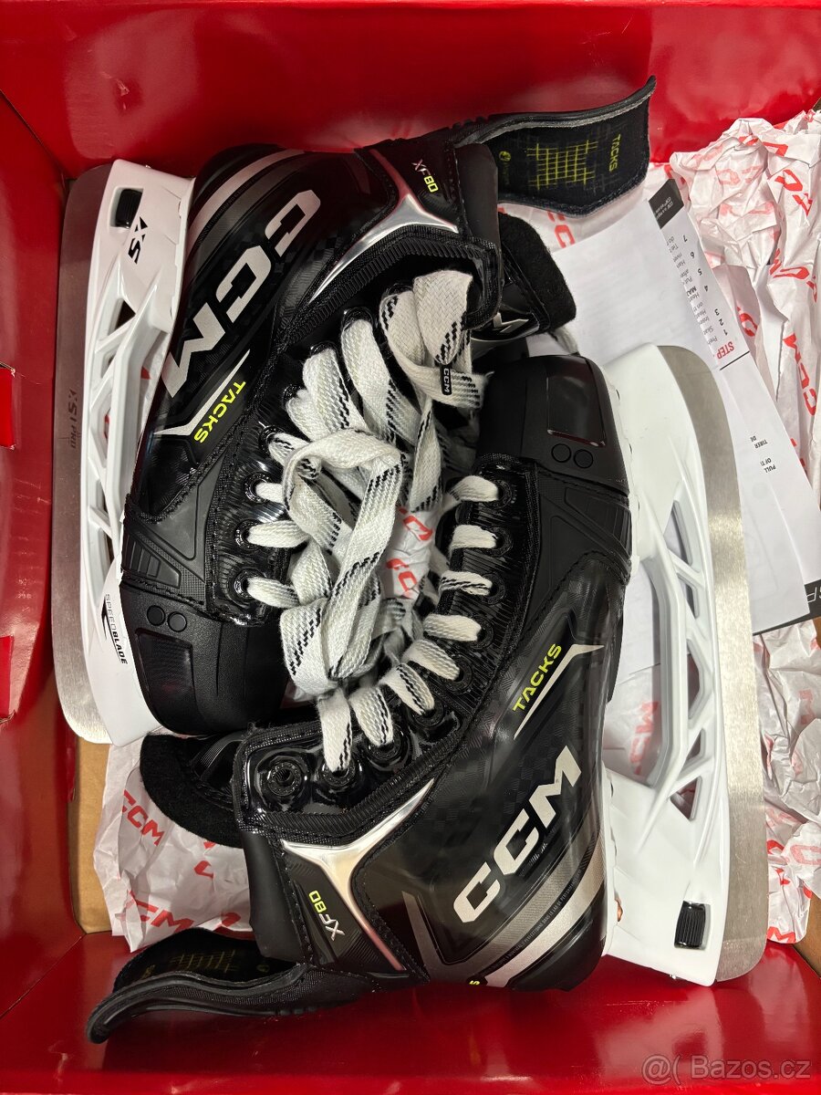 Hokejové brusle Ccm Tacks XF80