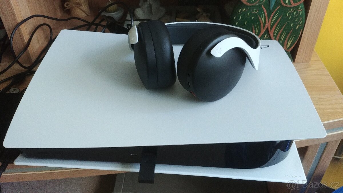 SONY PLAYSTATION 5 PS5 + SLUCHÁTKA + HRY