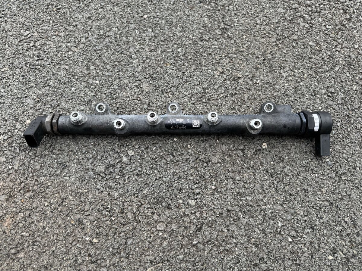 Vstřikovací lišta 7787164 + senzory BMW E46 320d 110kw