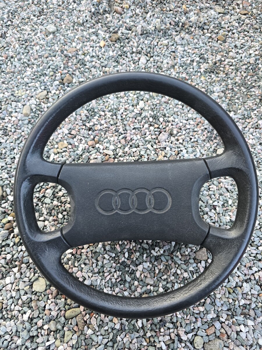 Audi 80