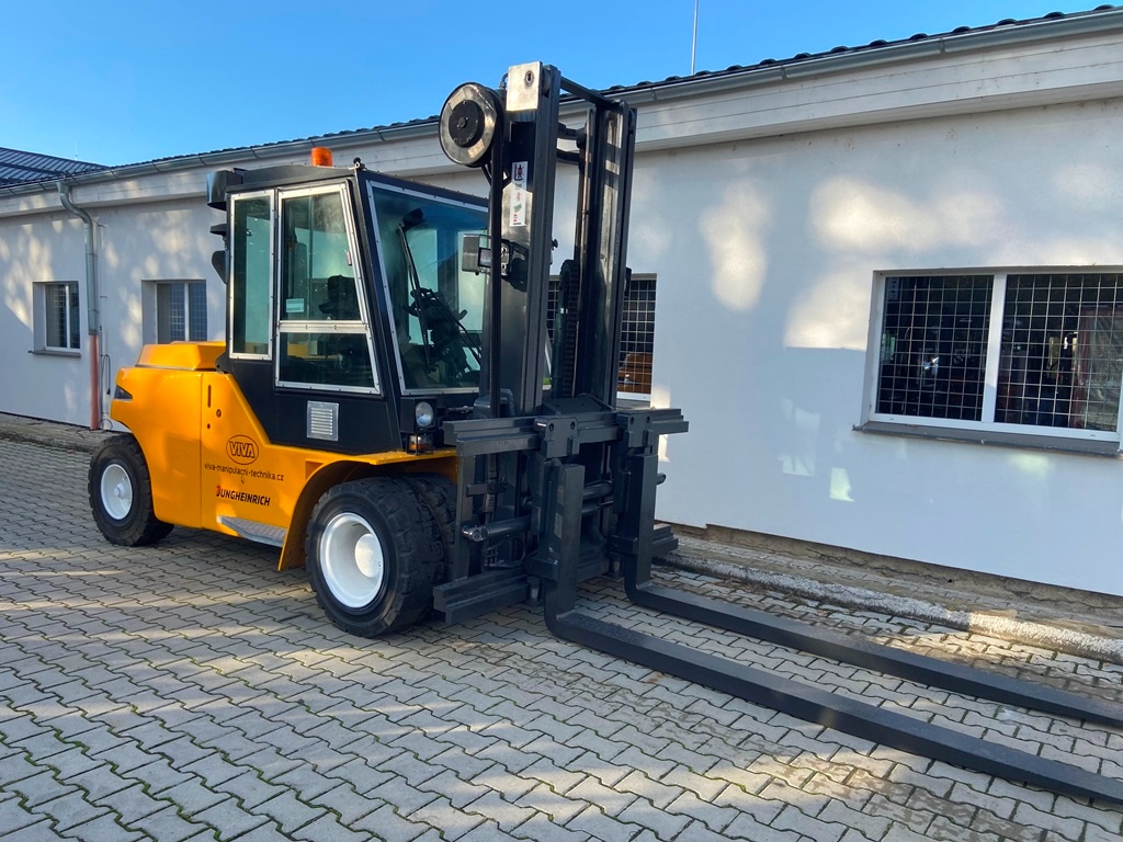 JUNGHEINRICH DFG S80 vysokozdvižný vozík (01250)