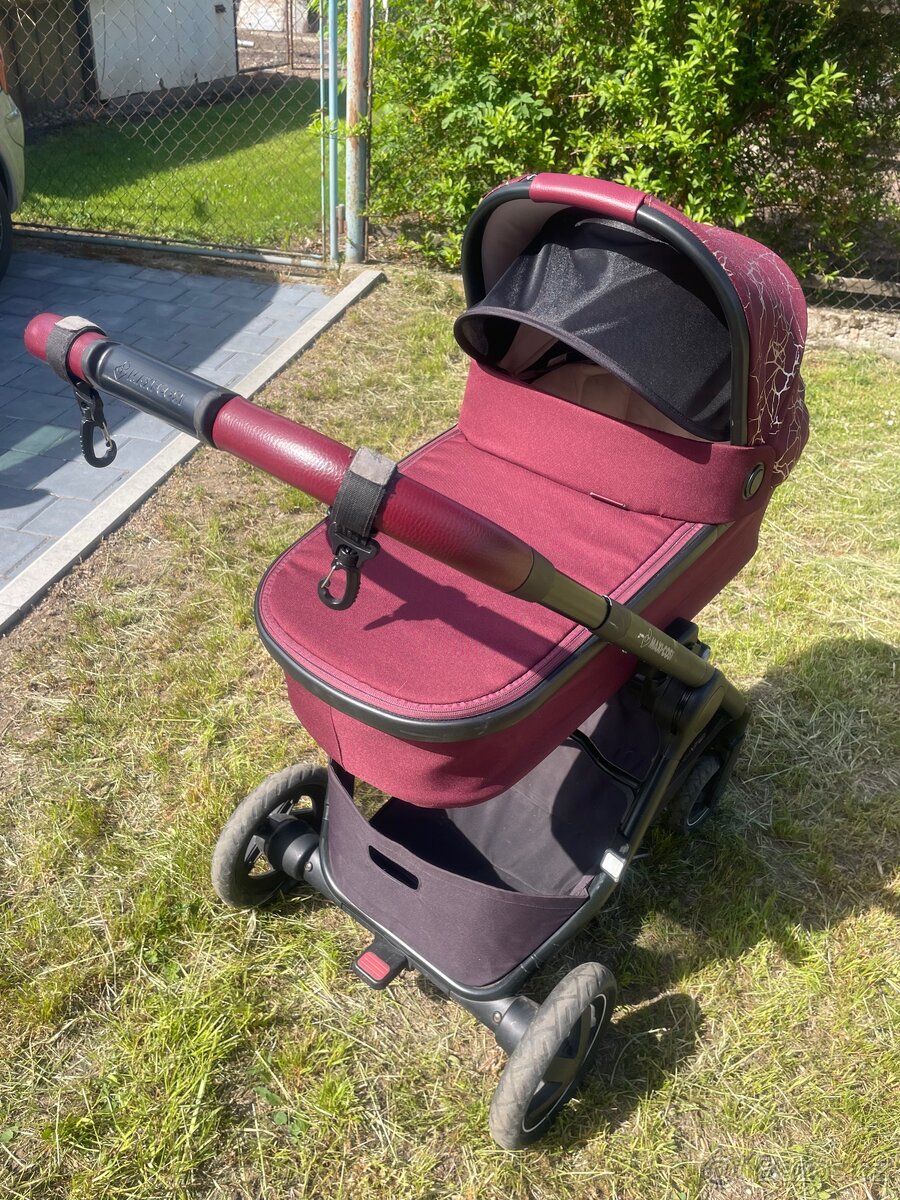 Maxi-Cosi trojkombinace – limitovaná edice 2019 Bordó