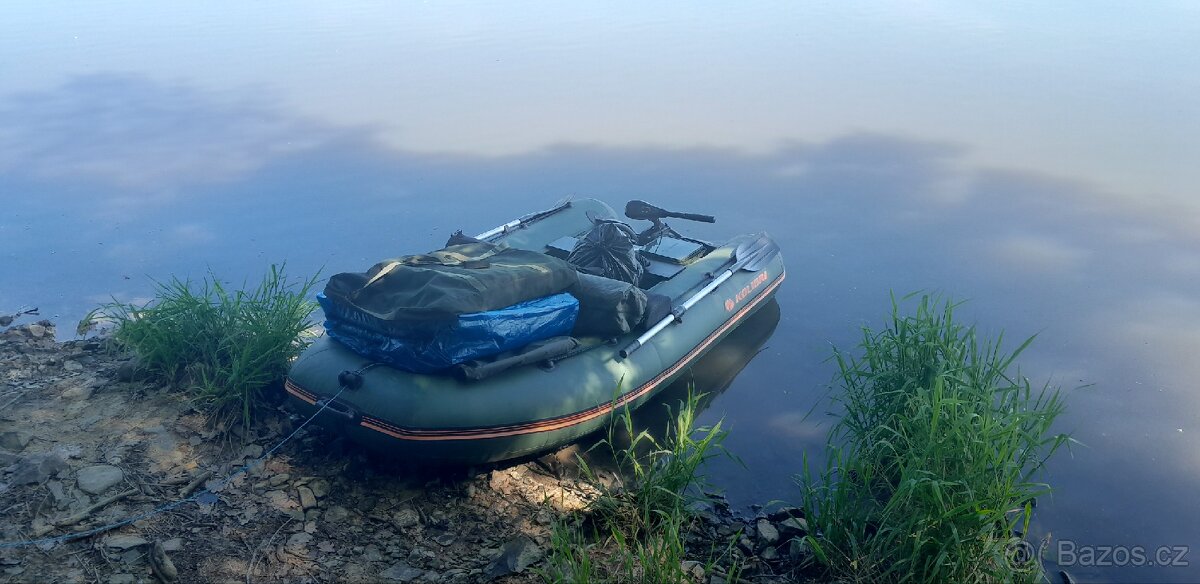 Člun Kolibri KM-300 D