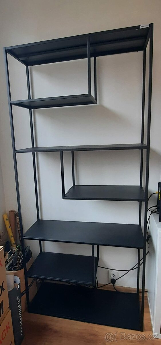Kovový regál, jako nový