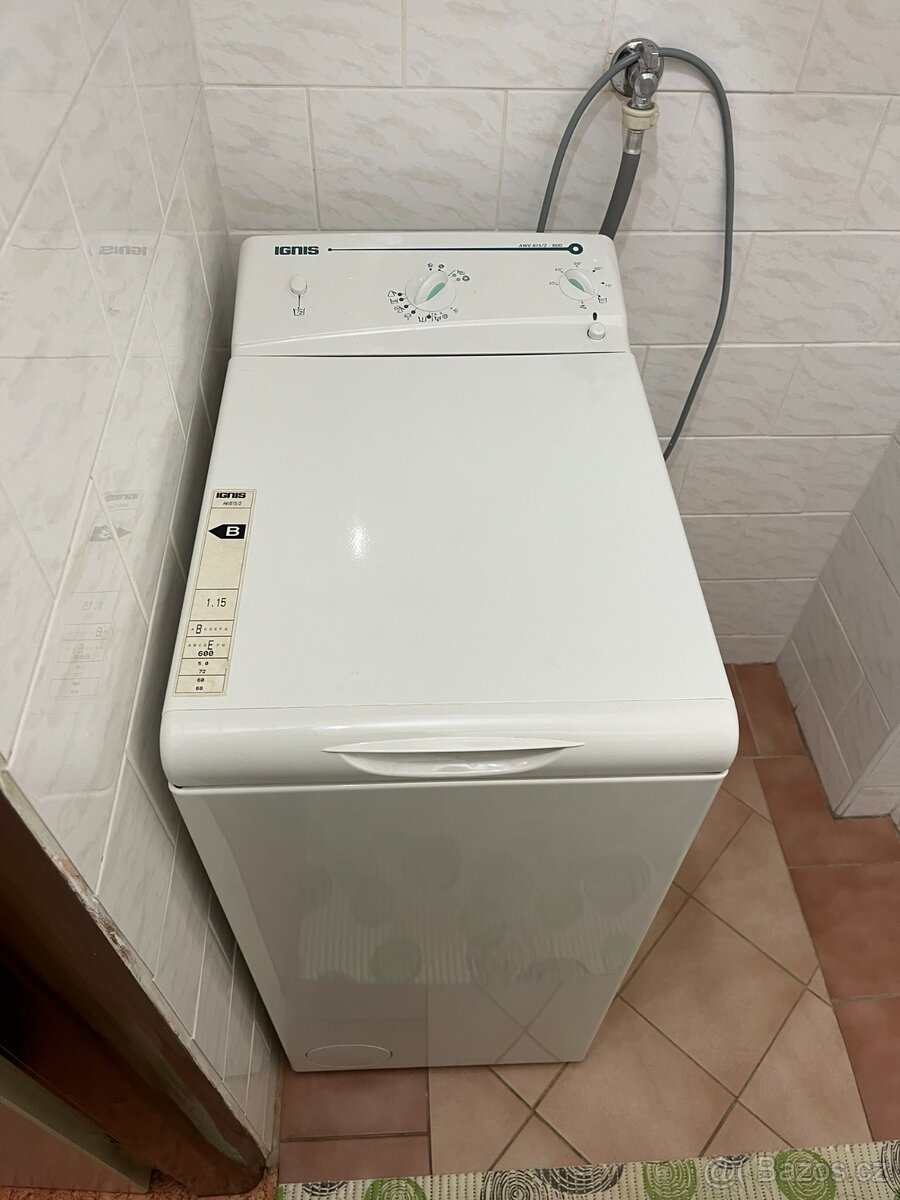 Automatická pračka šíře 40 cm Whirlpool